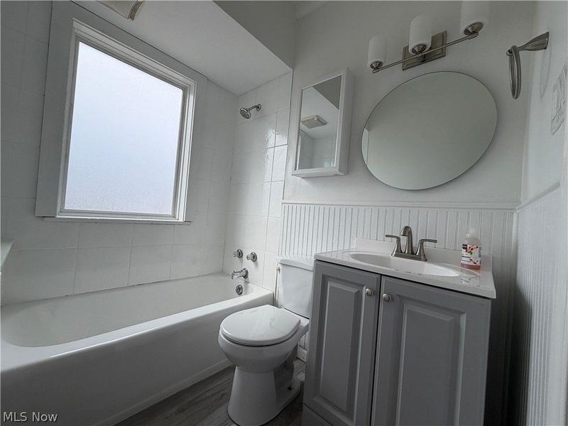 11431 Clifton Boulevard , Cleveland, OH 44102 Photo 38