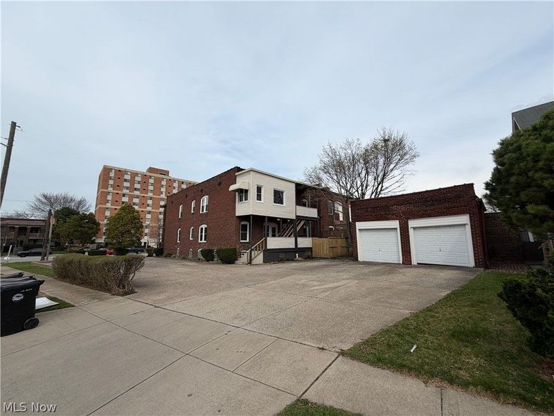 11431 Clifton Boulevard , Cleveland, OH 44102 Photo 4