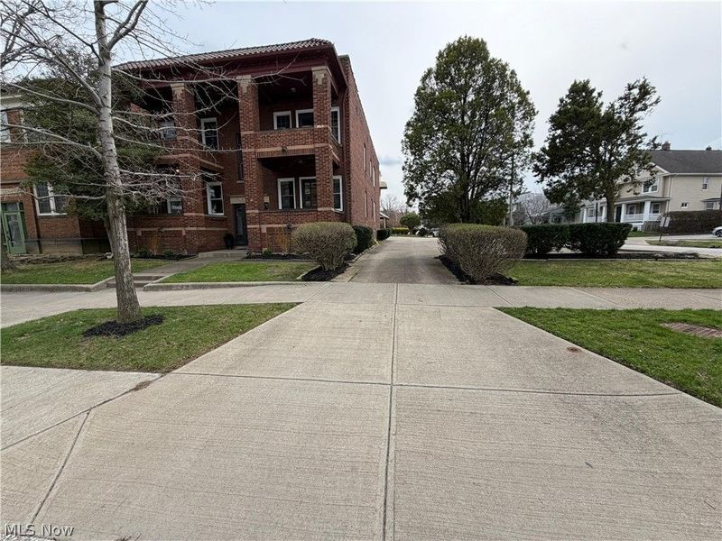 11431 Clifton Boulevard , Cleveland, OH 44102 Photo 46