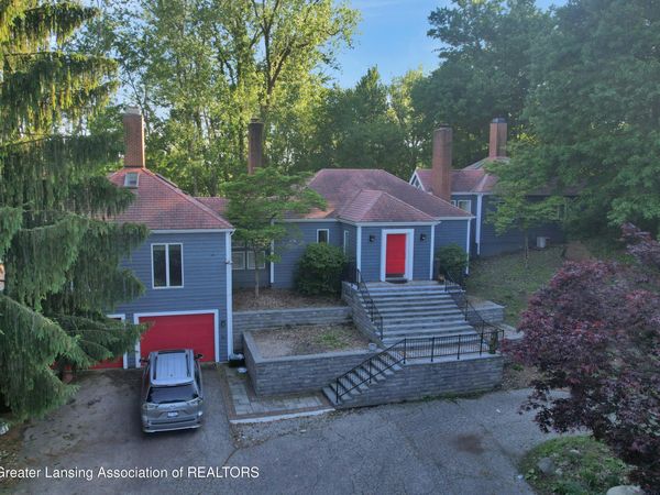 9300 Lookout Point Drive, Laingsburg, MI 48848