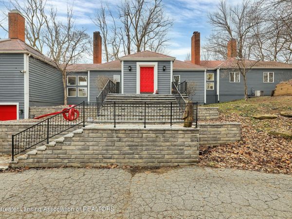 9300 Lookout Point Drive, Laingsburg, MI 48848