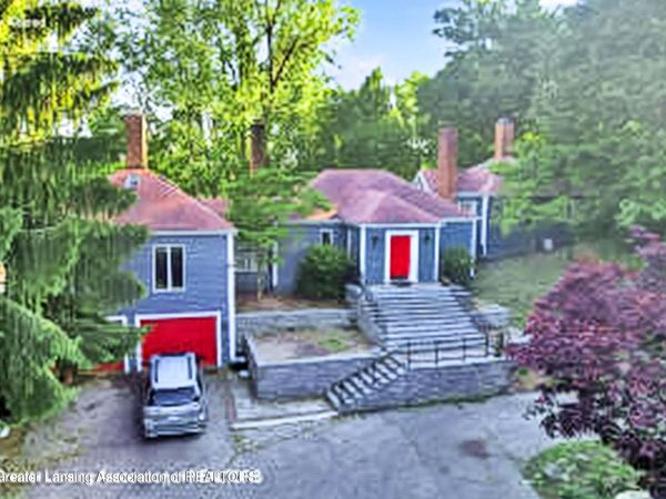 9300 Lookout Point Drive, Laingsburg, MI 48848