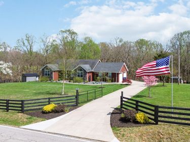 1600 Wooleyville Road, Campbellsville, KY 42718