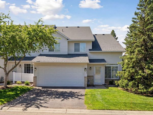 8731 Quarry Ridge Lane, Unit F, Woodbury, MN 55125