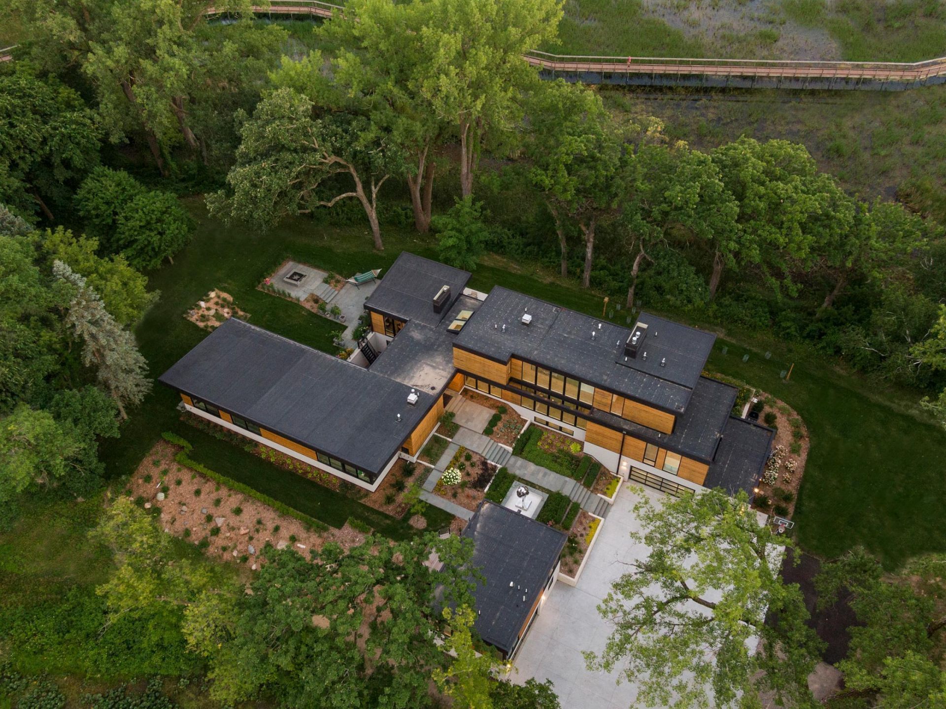 2634 Crosby Road, Wayzata, MN 55391