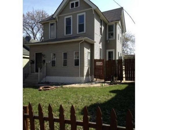 2425 10th Avenue S, Minneapolis, MN 55404