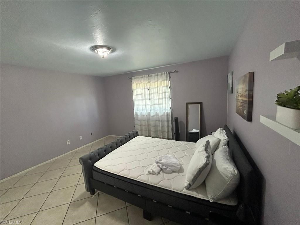 715 SW 13th Ter , Cape Coral, FL 33991 Photo