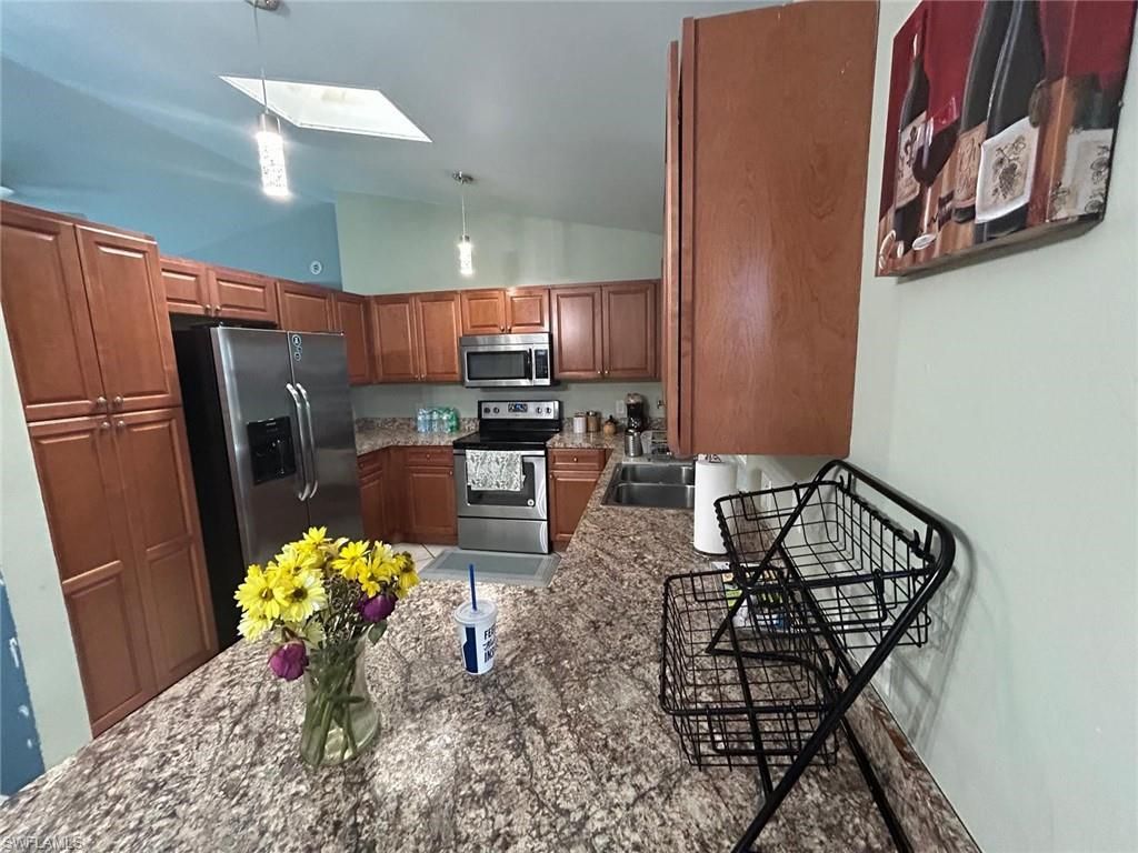 715 SW 13th Ter , Cape Coral, FL 33991 Photo