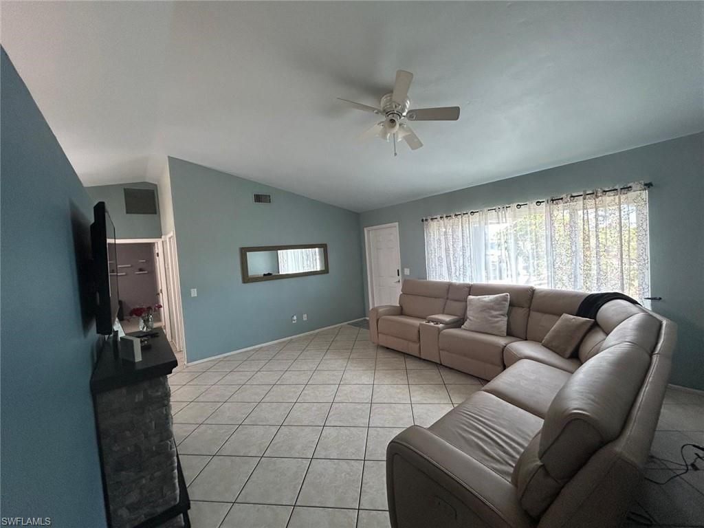 715 SW 13th Ter , Cape Coral, FL 33991 Photo