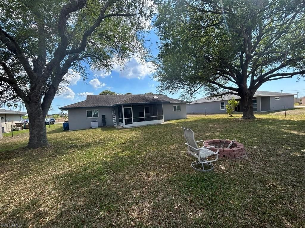 715 SW 13th Ter , Cape Coral, FL 33991 Photo