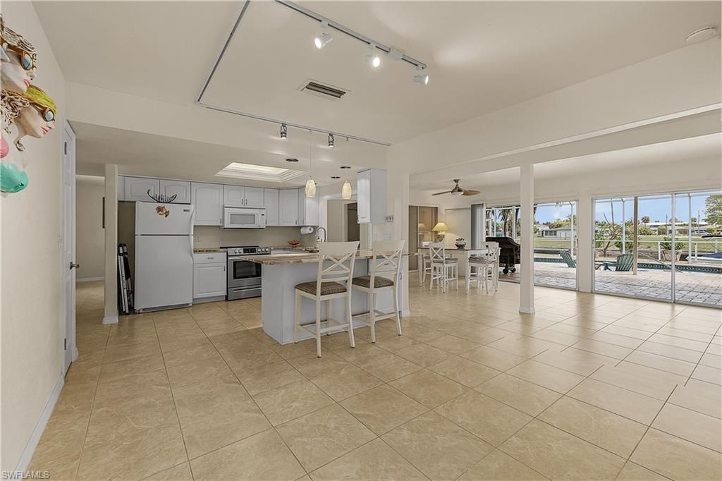 4933 Triton Ct W, Cape Coral, FL 33904 Photo