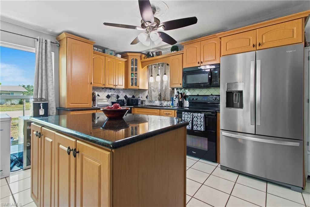 1912 Howe Ct, North Fort Myers, FL 33903 Photo