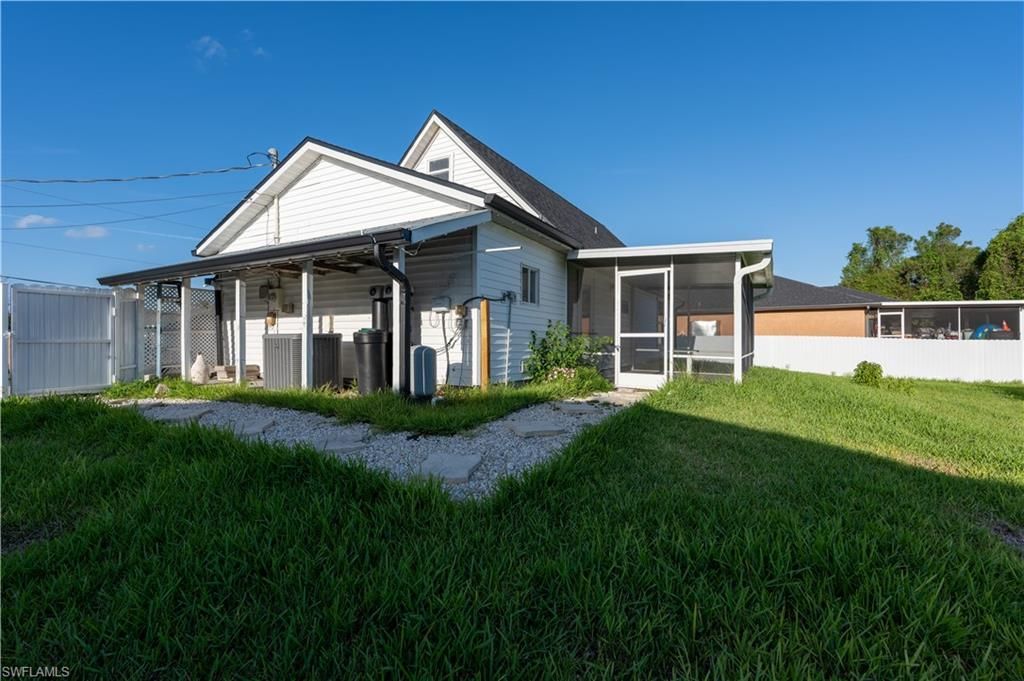 4323 7th St W, Lehigh Acres, FL 33971 Photo