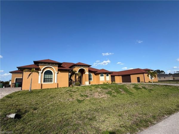 2633 NW 24th ST , CAPE CORAL, FL 33993