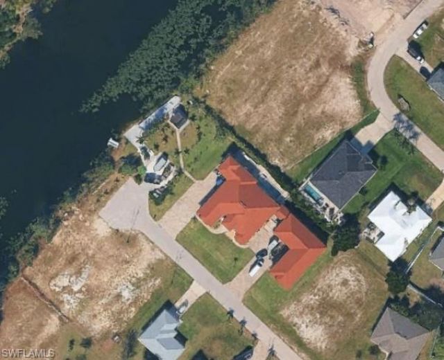 2633 NW 24th St , Cape Coral, FL 33993 Photo