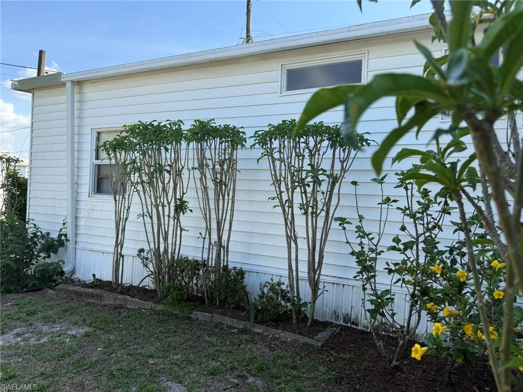 120 Lantern Pl , North Fort Myers, FL 33917 Photo