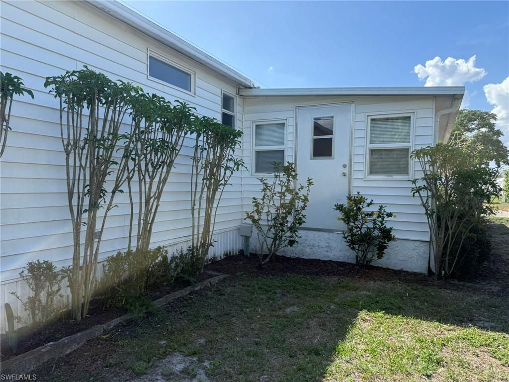 120 Lantern Pl , North Fort Myers, FL 33917 Photo