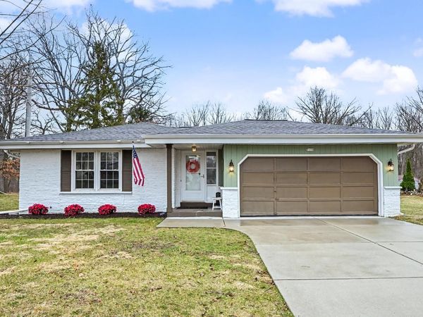7170 S 35th STREET, Franklin, WI 53132