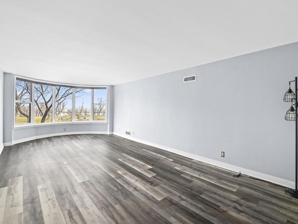 2525 S Shore DRIVE, Unit 2D, Milwaukee, WI 53207