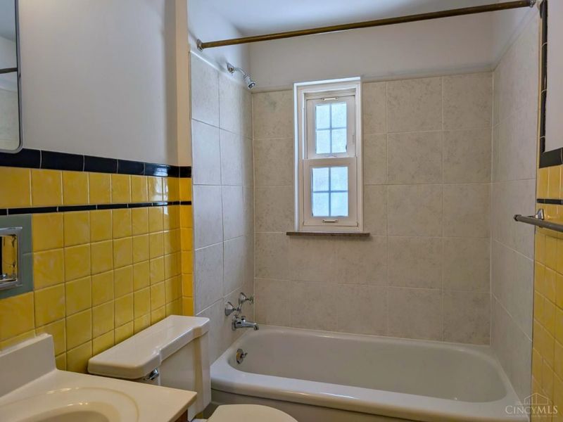 451 Kitty Lane, Delhi Twp, OH 45238 Photo 13