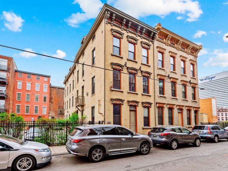 1222 Republic Street, Unit 2, Cincinnati, OH 45202 Photo 2