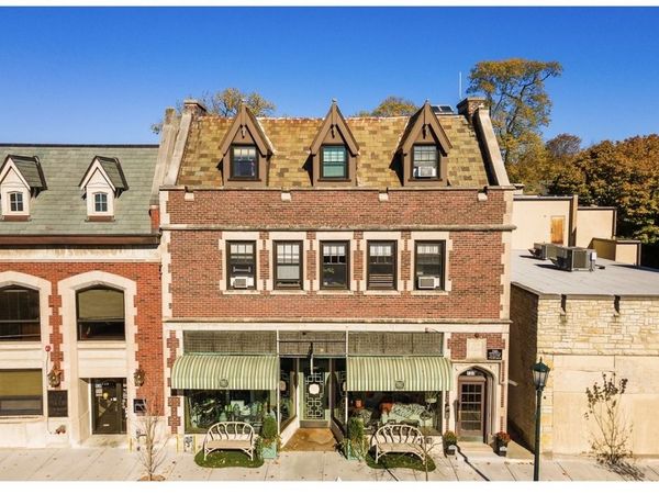 733 Elm Street , Unit 301, Winnetka, IL 60093