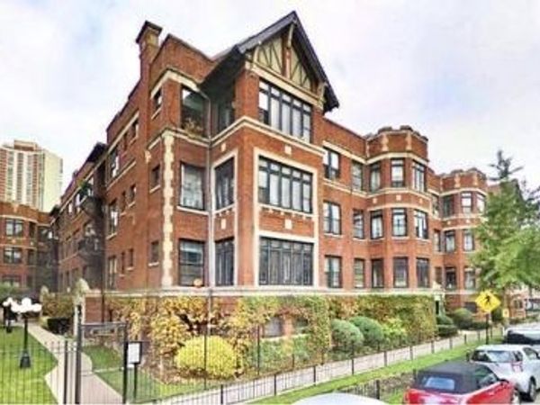 6111 N Winthrop Avenue , Unit 1, Chicago, IL 60660