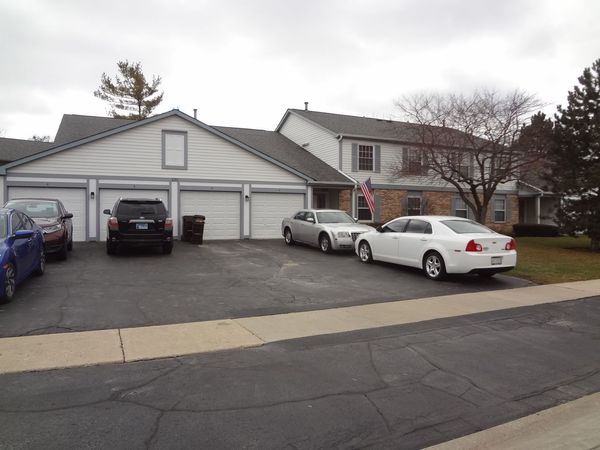 220 Brett Circle, Unit B, Wauconda, IL 60084