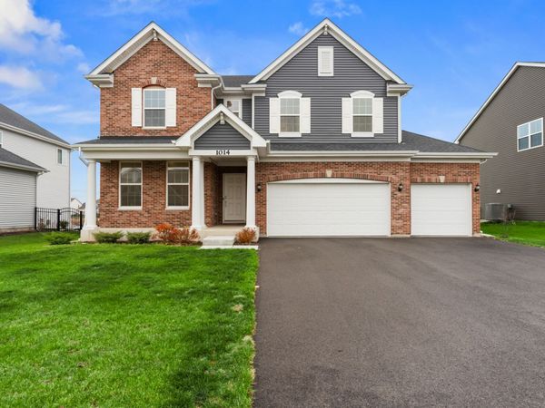 1014 Dr. John Burkey Drive, Algonquin, IL 60102