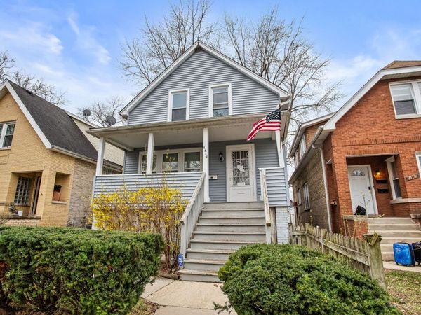 1116 Darrow Avenue, Unit 2F, Evanston, IL 60202