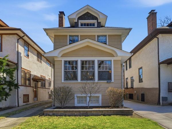 612 N Humphrey Avenue, Oak Park, IL 60302