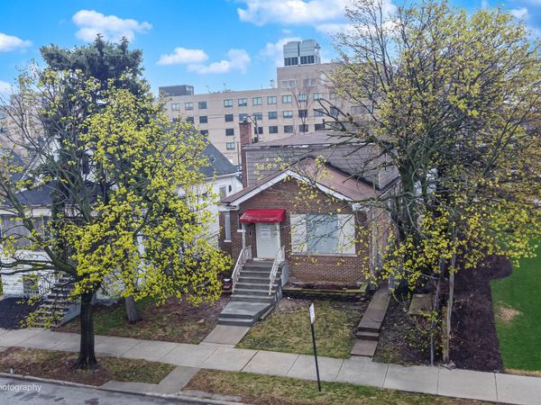 2313 E 92nd Street, Chicago, IL 60617