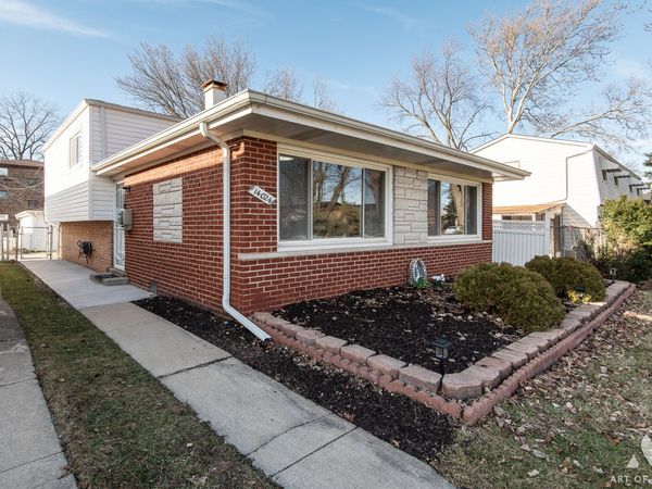 14024 S Saginaw Avenue , Burnham, IL 60633