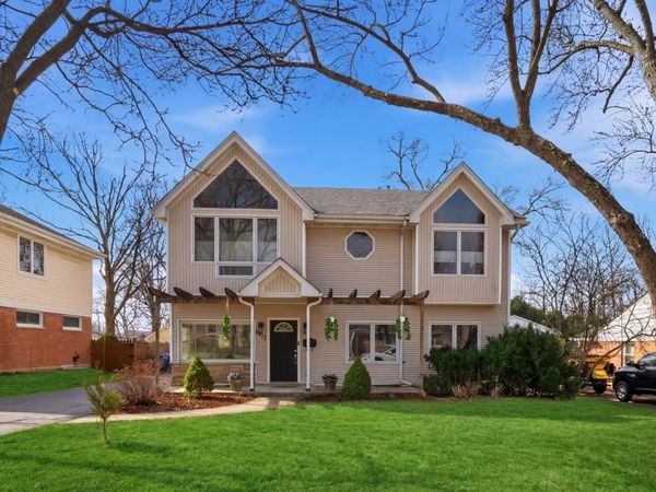 1917 KIEST Avenue, Northbrook, IL 60062