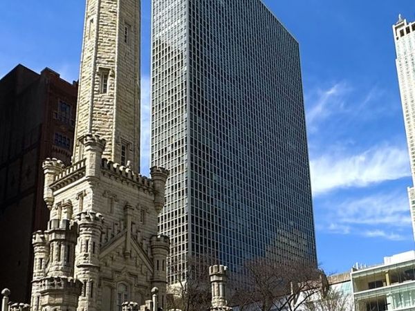 111 E Chestnut Street, Unit 17K, Chicago, IL 60611