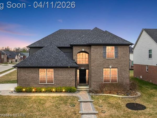 3519 Town Haven Drive, Troy, MI 48083