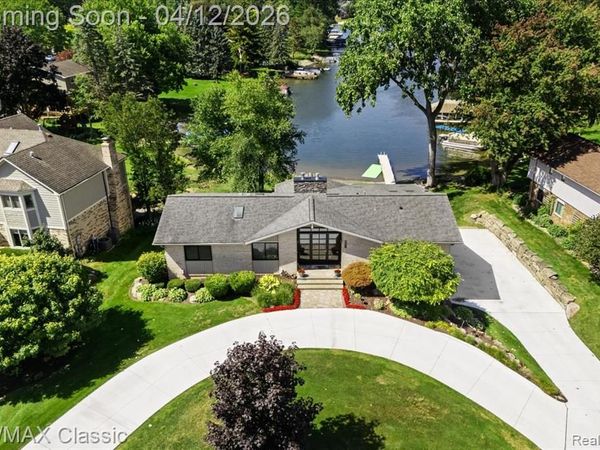4751 Winewood Lane, Commerce Twp, MI 48382