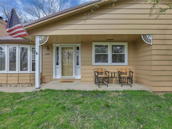 224 Brentwood Drive , Newark, OH 43055