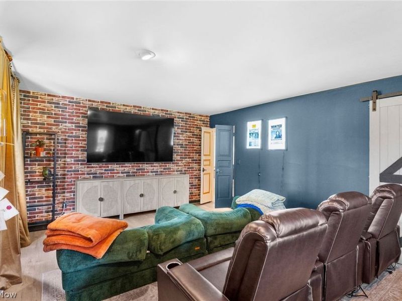 1969 Twin Oaks Drive , Girard, OH 44420 Photo 14