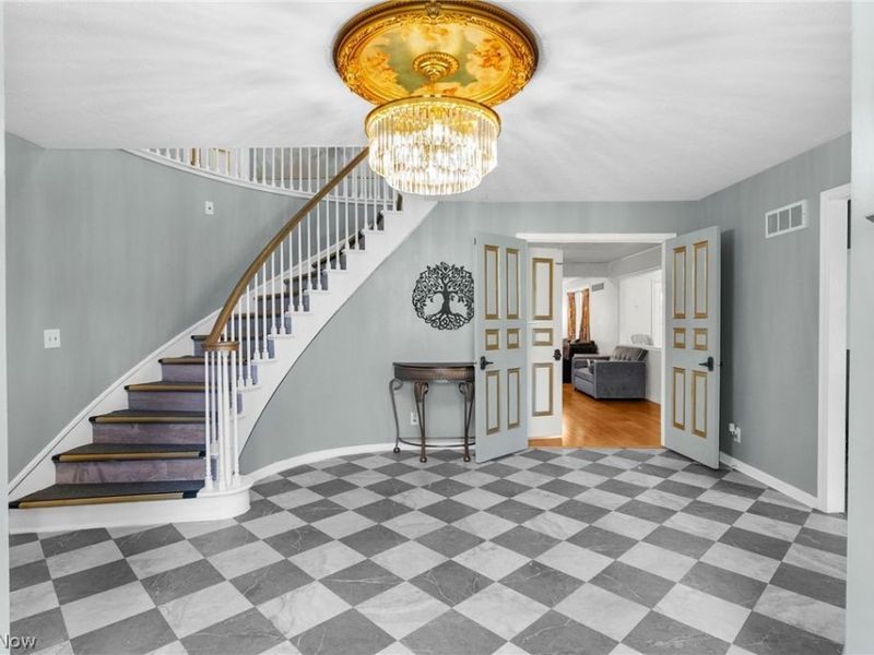 1969 Twin Oaks Drive , Girard, OH 44420 Photo 2