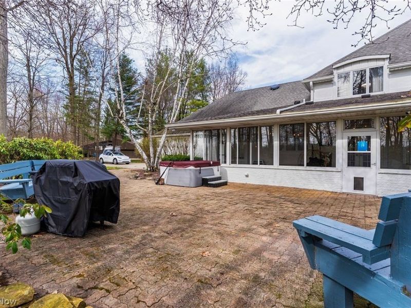 1969 Twin Oaks Drive , Girard, OH 44420 Photo 36