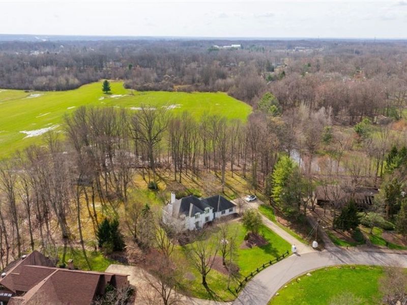 1969 Twin Oaks Drive , Girard, OH 44420 Photo 41