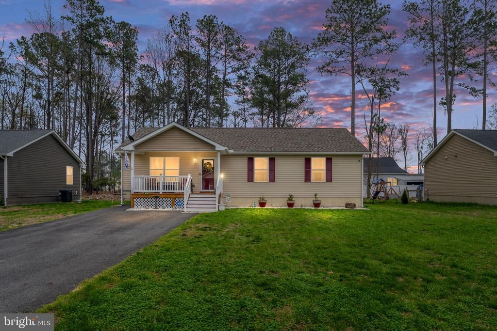 78 Rustic Lane, Colonial Beach, VA 22443 Main Photo