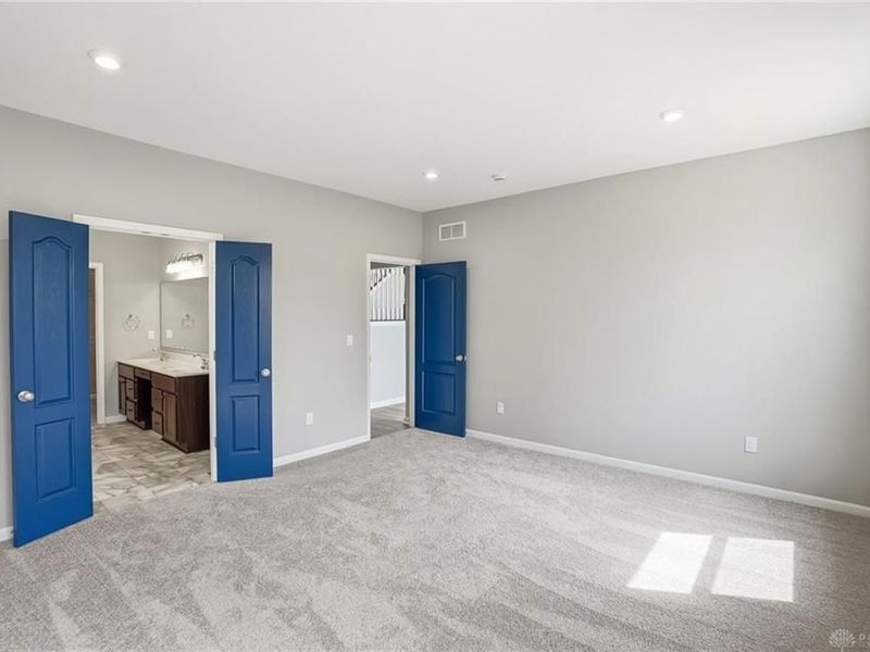 2615 Golden Leaf Drive, Beavercreek, OH 45431 Photo 12