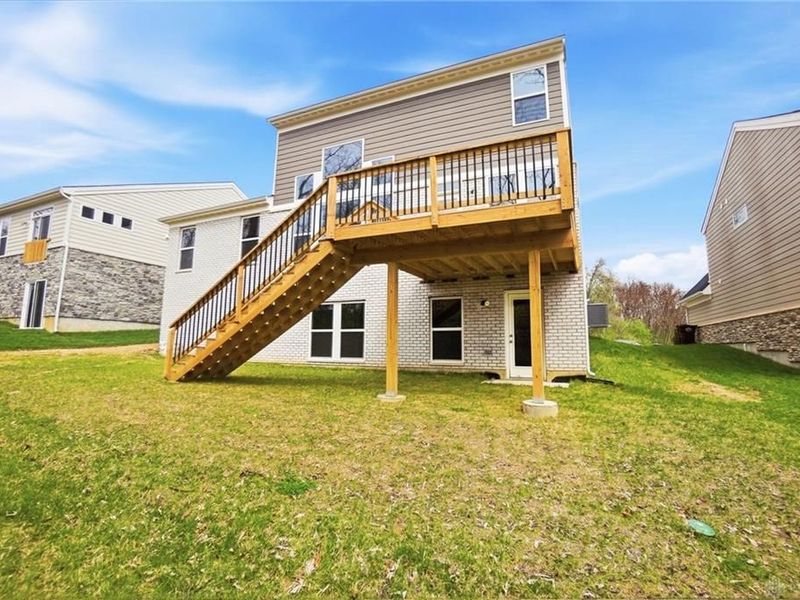 2615 Golden Leaf Drive, Beavercreek, OH 45431 Photo 2