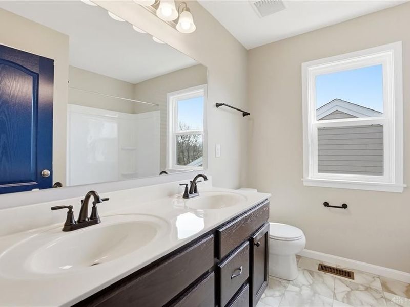 2615 Golden Leaf Drive, Beavercreek, OH 45431 Photo 21