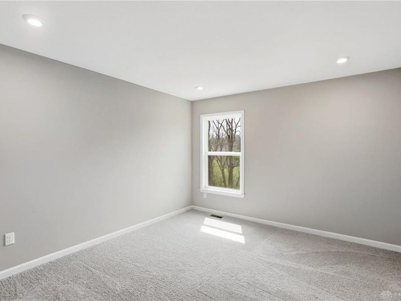 2615 Golden Leaf Drive, Beavercreek, OH 45431 Photo 22