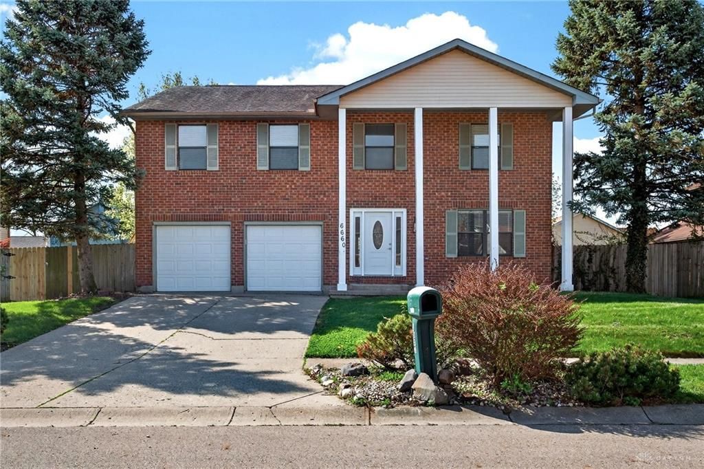 6660 Deer Bluff Drive, Huber Heights, OH 45424 Main Photo