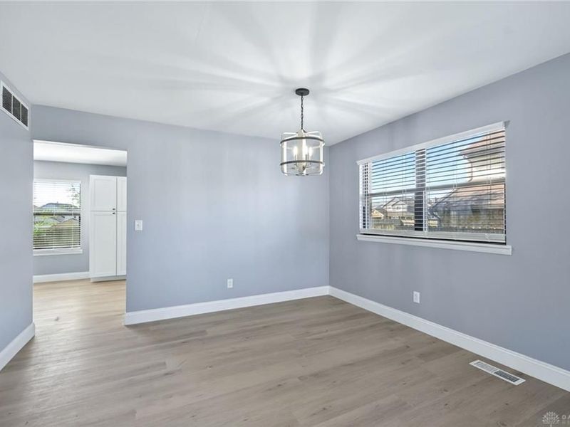 6660 Deer Bluff Drive, Huber Heights, OH 45424 Photo 10