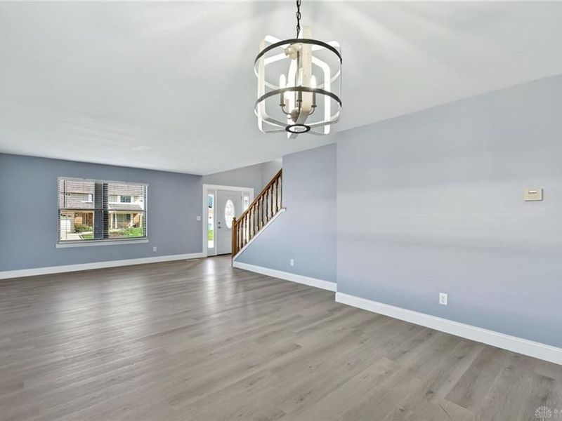 6660 Deer Bluff Drive, Huber Heights, OH 45424 Photo 7